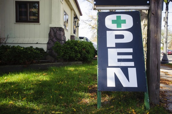 Michigan reverses stance, allows medical cannabis dispensaries to stay open